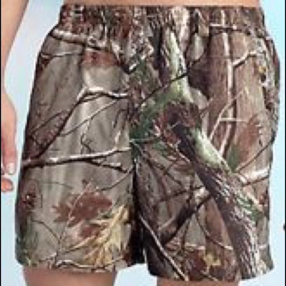NWT Mens Columbia PFG Shorts camouflage
